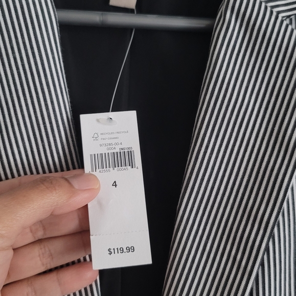 Blazer - Picture 2 of 3